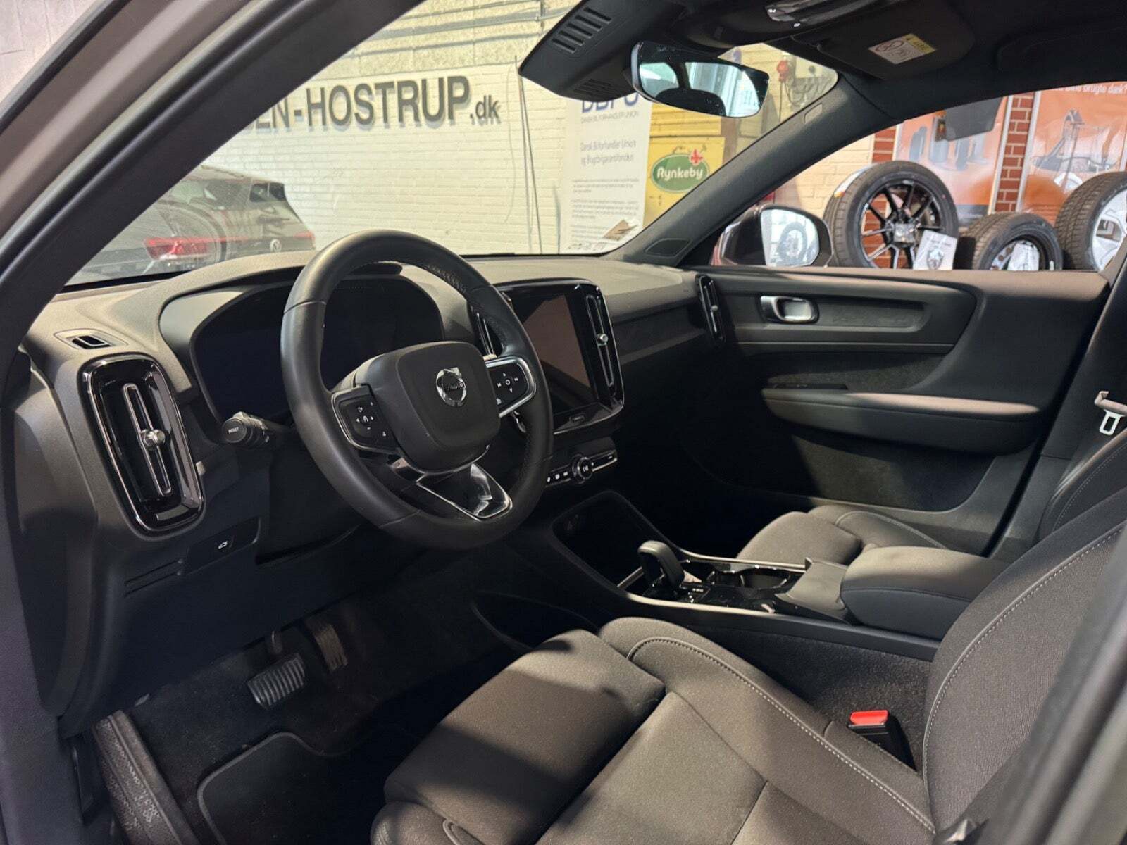 Volvo XC40 ReCharge Start