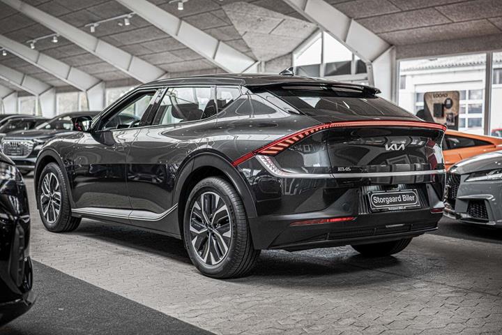 Grå Kia EV6 fra 2023