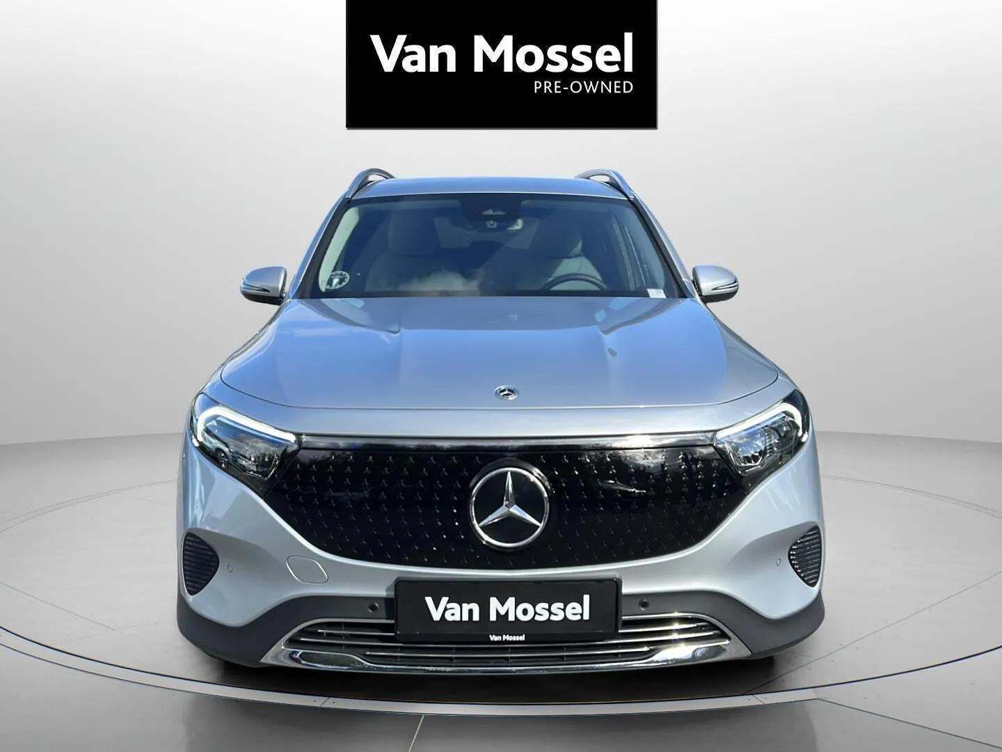 Mercedes EQB300 Progressive 4Matic Van