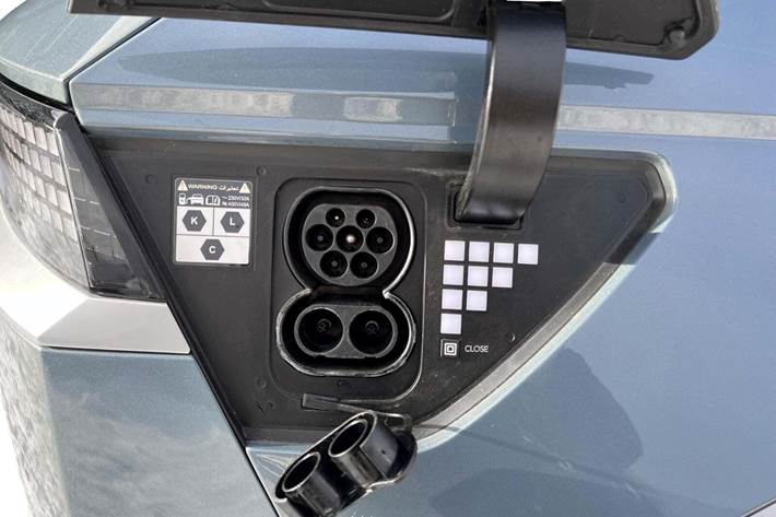 Blå Hyundai Ioniq 5 fra 2024