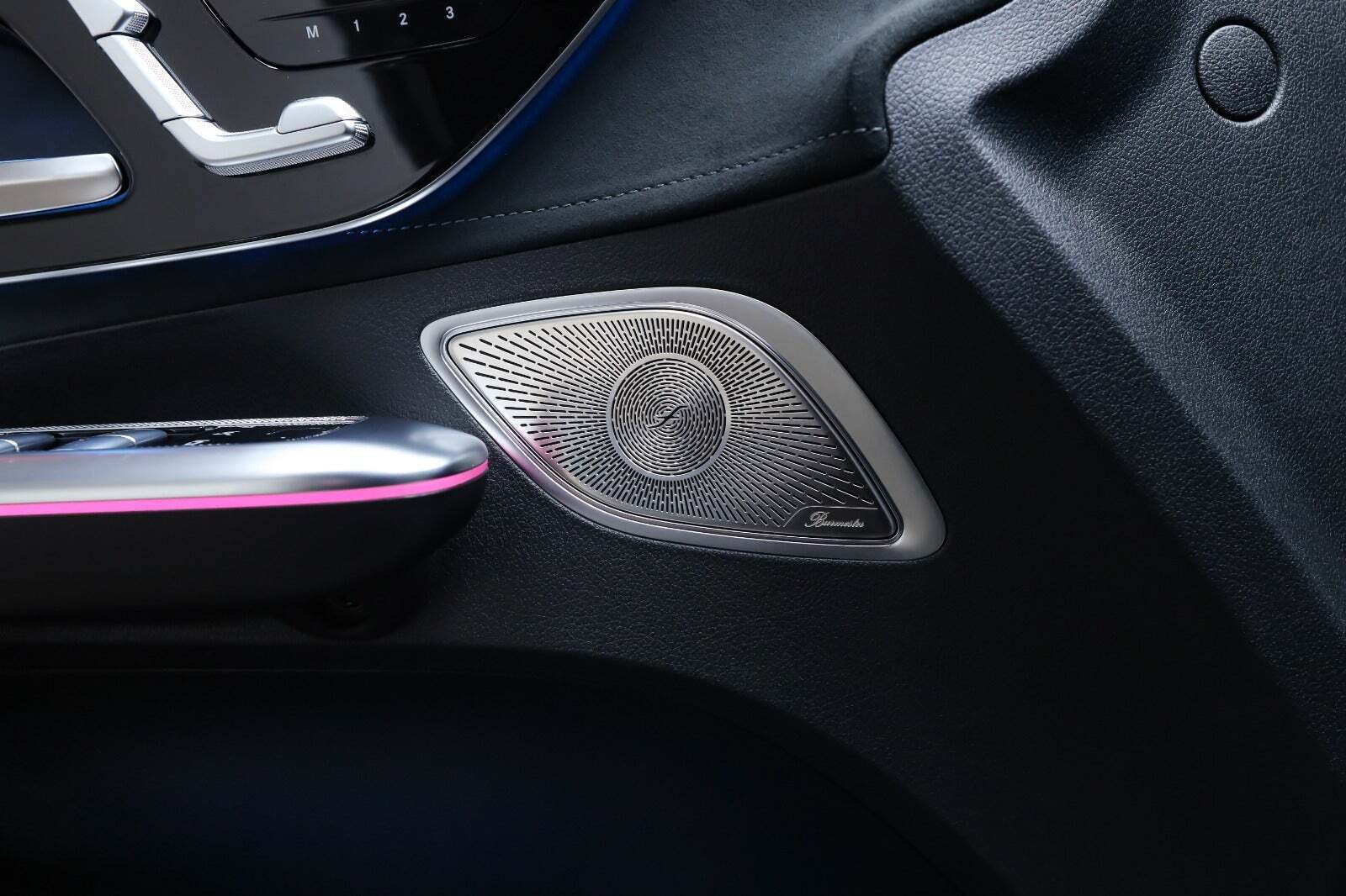 Grå Mercedes EQE350+ fra 2026