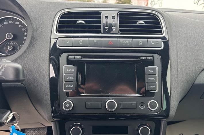 Sort VW Polo fra 2014