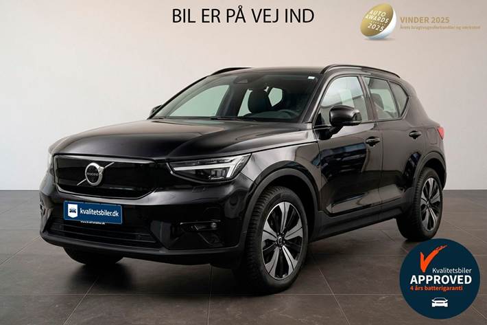 Sort Volvo XC40 fra 2022 set udefra