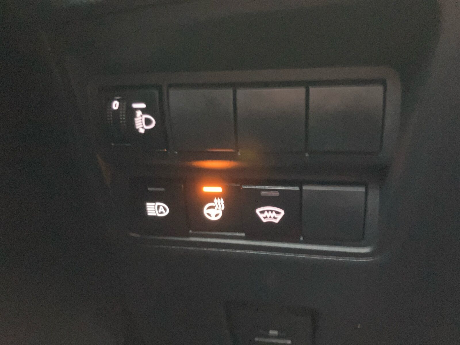 Grå Toyota Yaris Cross fra 2025