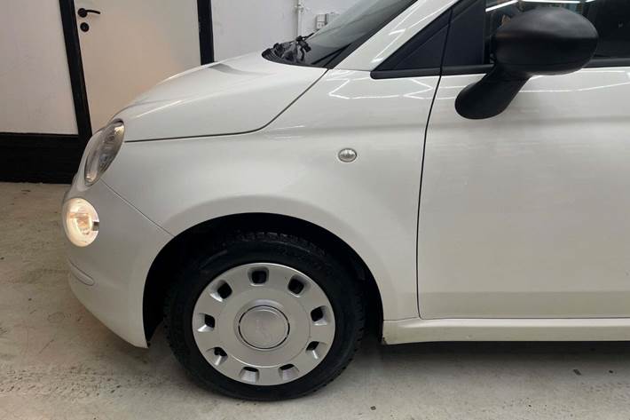 Grøn Fiat 500 fra 2020