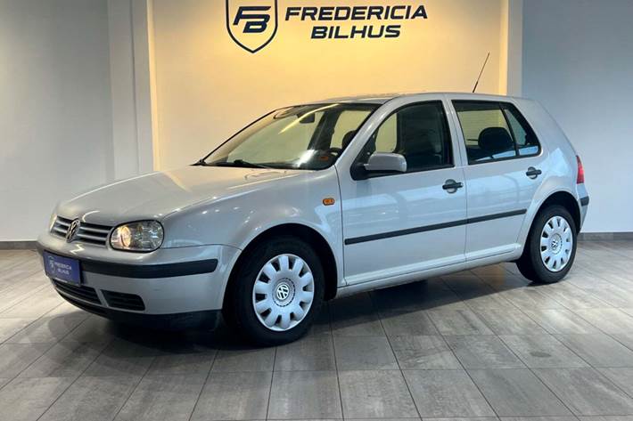 Sølv VW Golf IV fra 1998