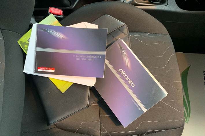 Sort Kia Picanto fra 2016