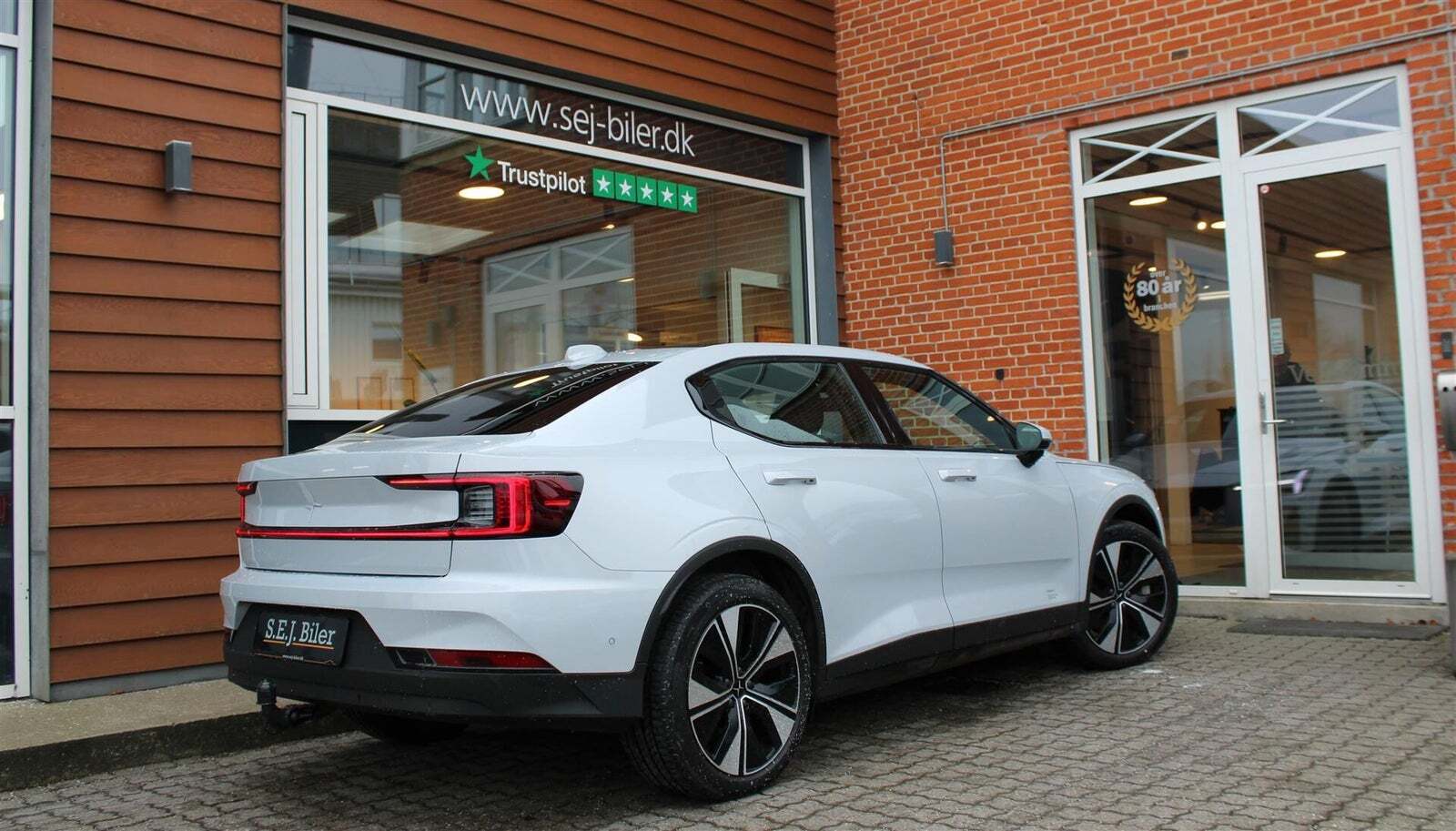 Hvid Polestar 2 fra 2023