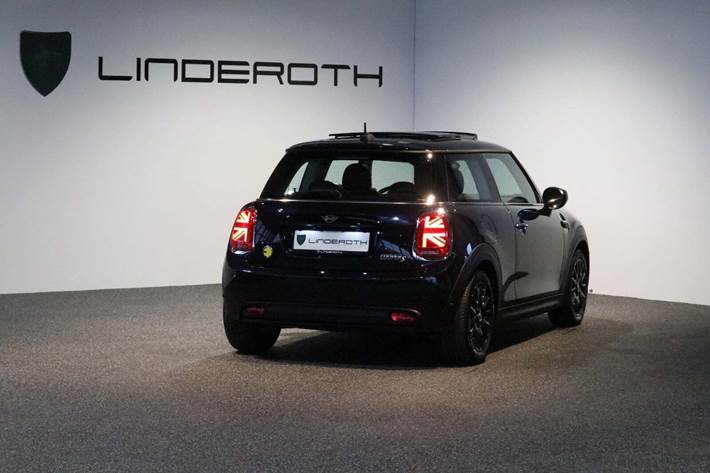 Sort Mini Cooper SE fra 2022