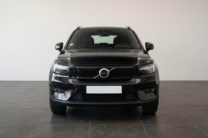 Sort Volvo XC40 fra 2022