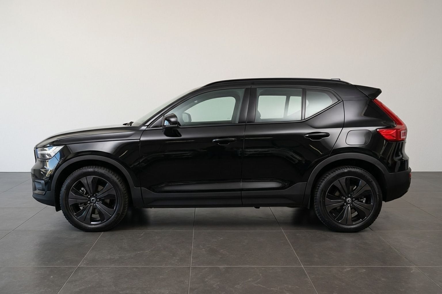Volvo XC40 P6 Recharge Core 231HK 5d Aut.