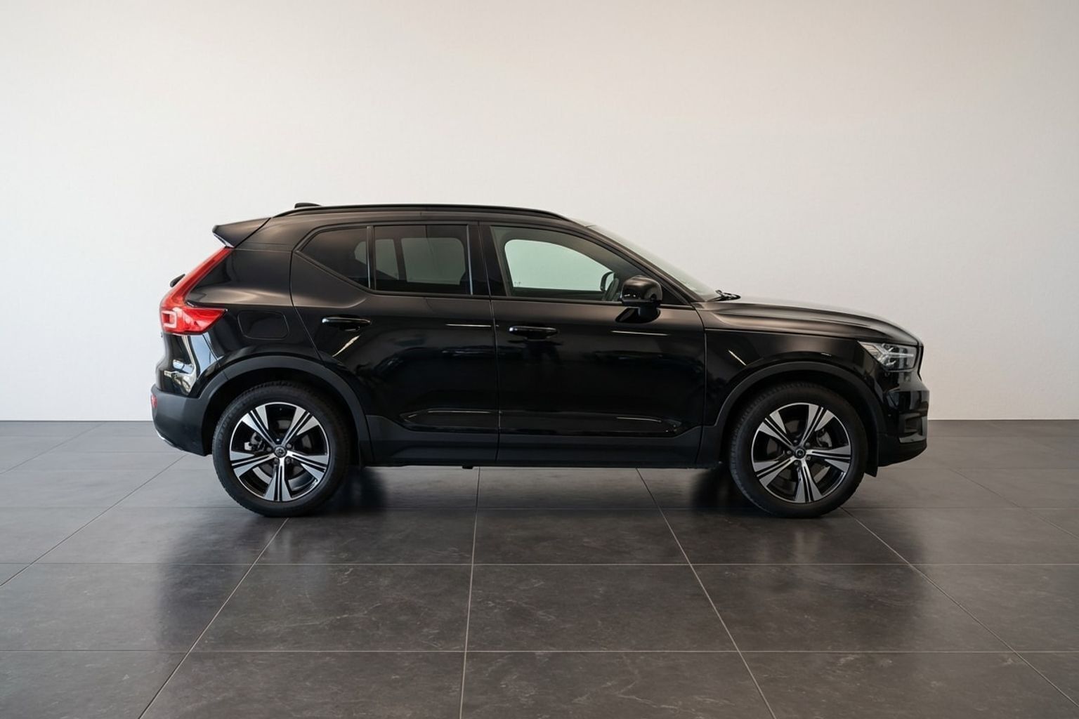 Volvo XC40 P6 Recharge Core 231HK 5d Aut.