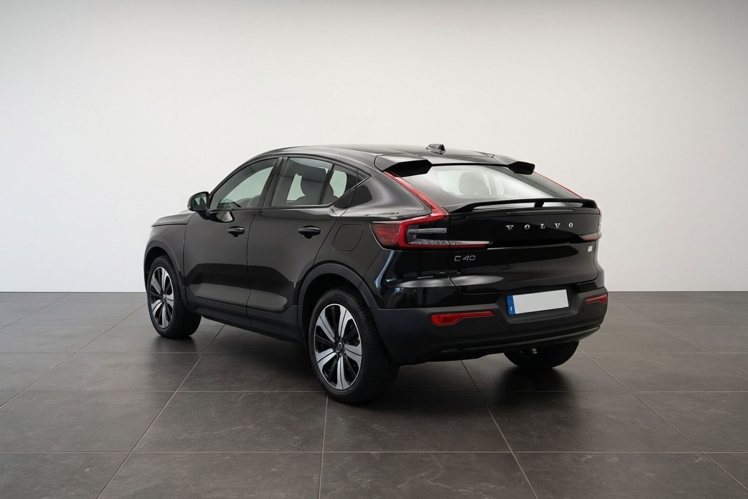 Volvo C40 Recharge Extended Range Core 252HK 5d Aut.