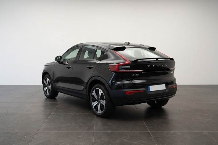 Sort Volvo C40 fra 2023