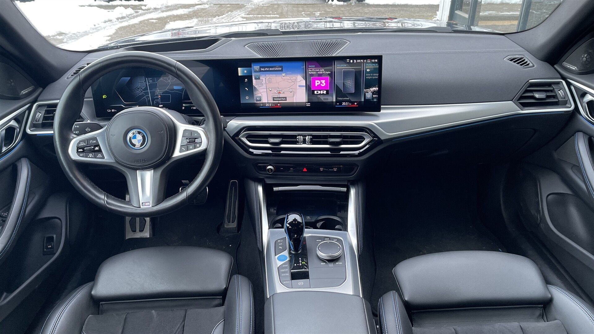 Blå BMW i4 fra 2022