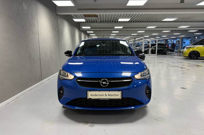 Blå Opel Corsa-e fra 2021