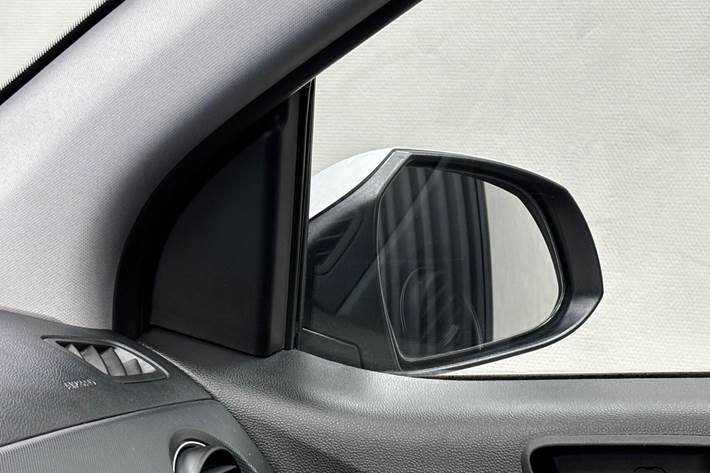 Sølv Hyundai i10 fra 2019