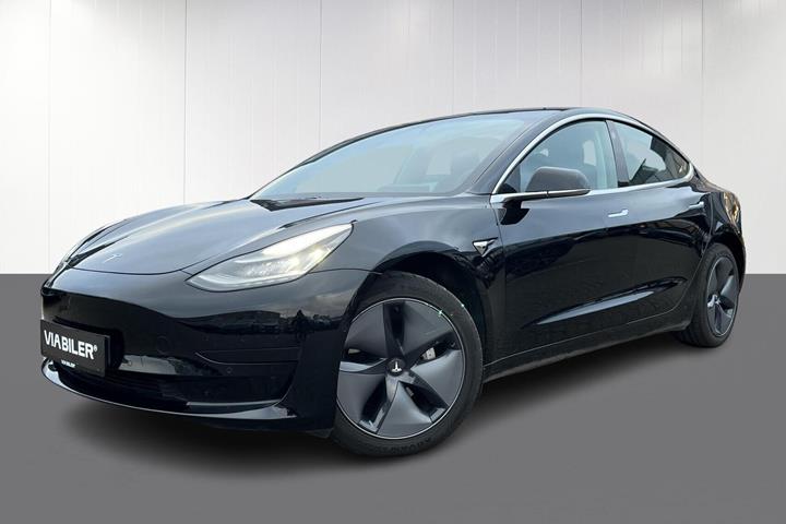 Sort Tesla Model 3 fra 2020
