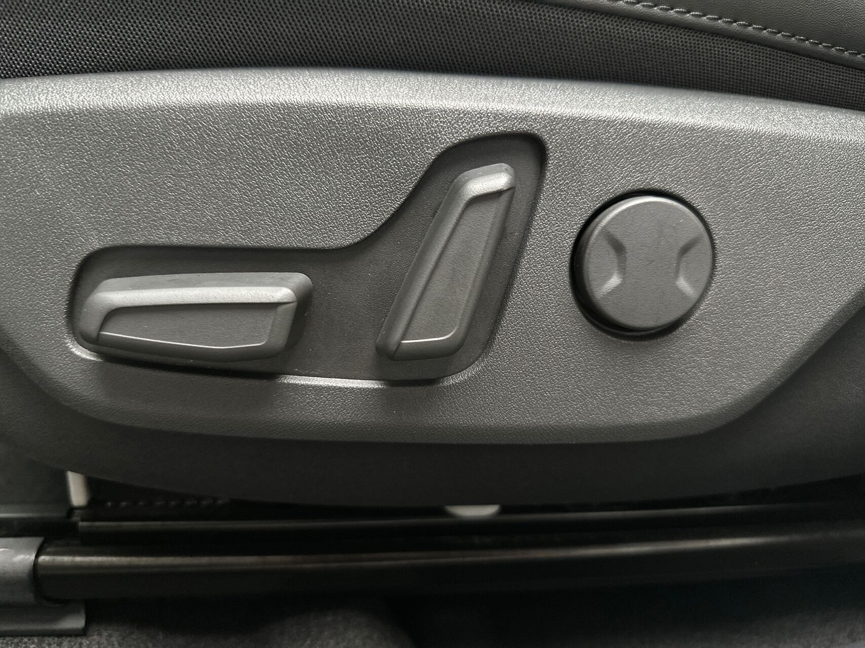 Hvid Kia Niro EV fra 2024