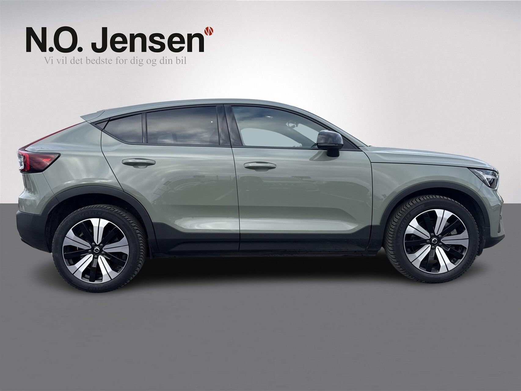 Volvo C40 P6 Recharge Core 231HK 4d Aut.