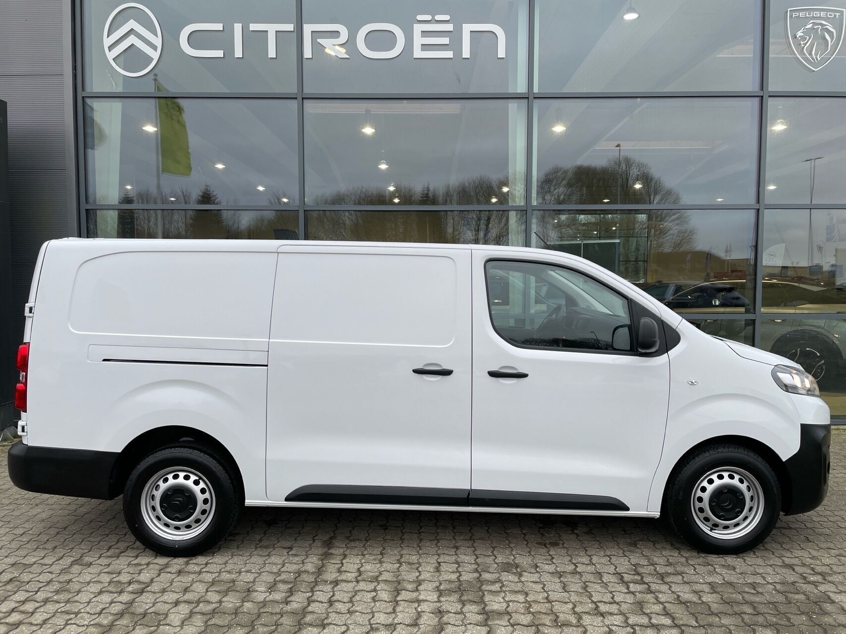 Citroën Jumpy 2,0 L3 Blue HDi Baseline 145HK Van