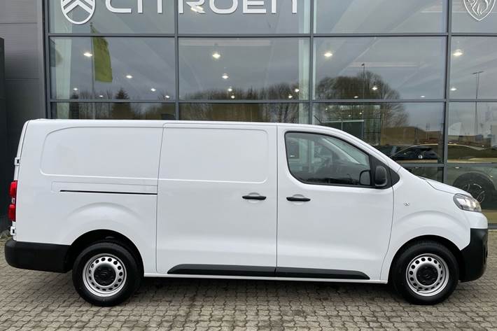 Hvid Citroën Jumpy fra 2026