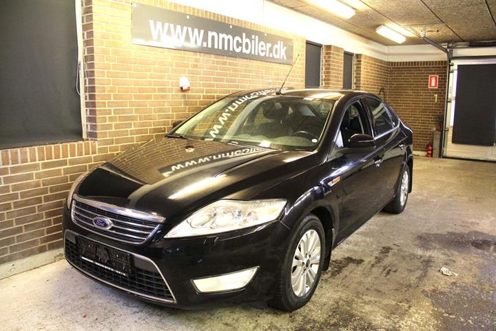 Sort Ford Mondeo fra 2007