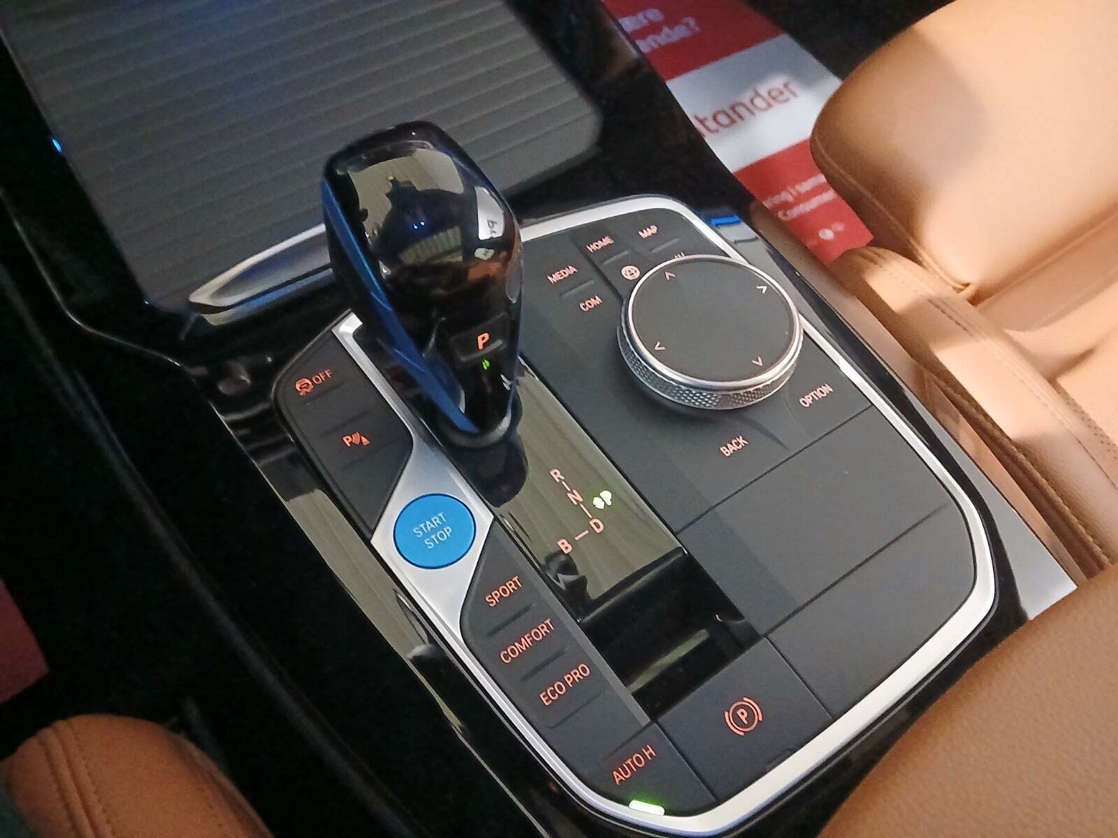 Blå BMW iX3 fra 2022