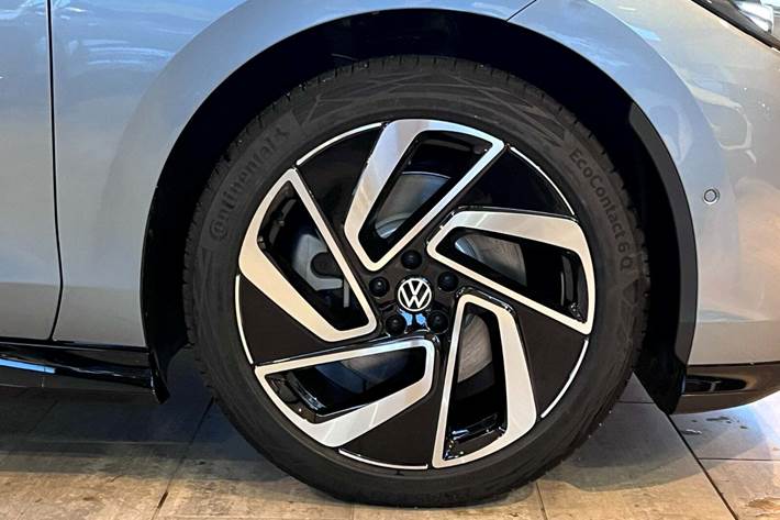 Blå VW ID.7 fra 2026