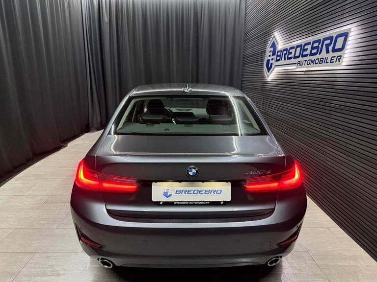 BMW 320d 2,0 Sport Line aut.