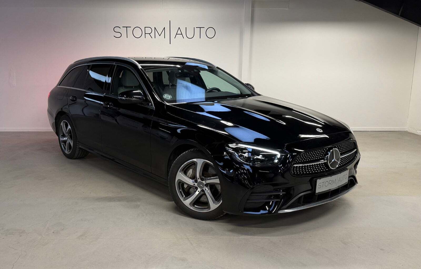 Mercedes E300 e 2,0 AMG Line stc. aut.