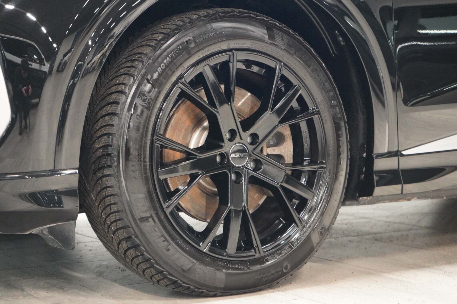 Sort Audi Q4 e-tron fra 2024