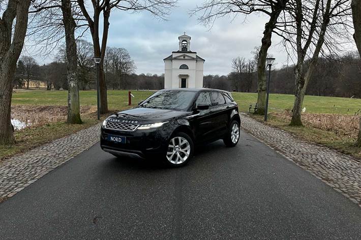 Sort Land Rover Range Rover evoque fra 2020 set udefra