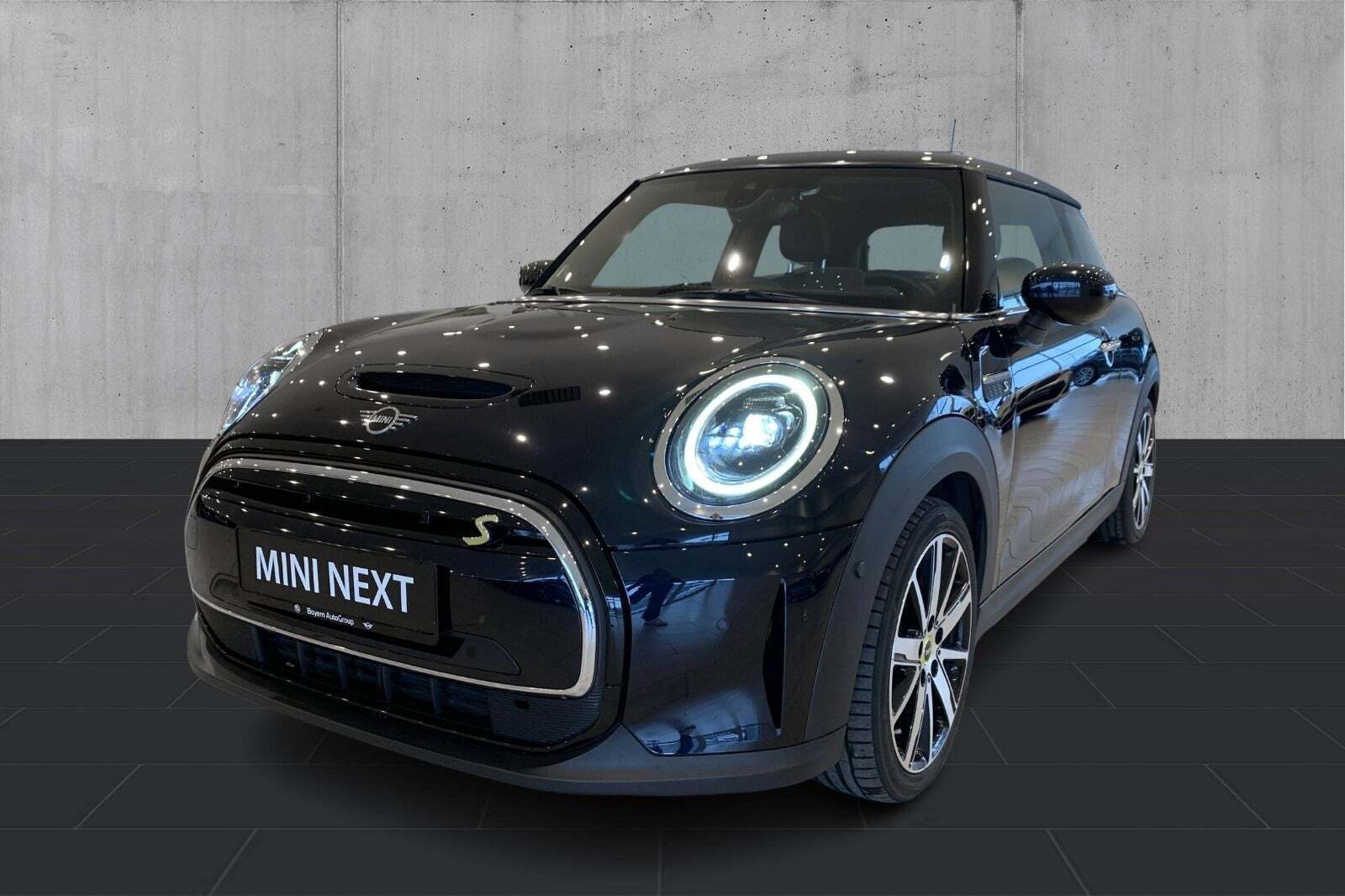 Sort Mini Cooper SE fra 2023