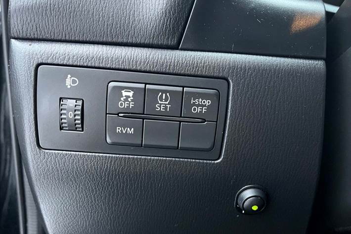 Sort Mazda 3 fra 2015