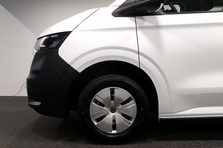 Hvid VW e-Caravelle fra 2026