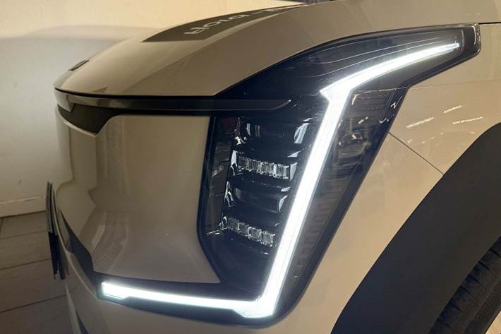 Hvid Kia EV9 fra 2025