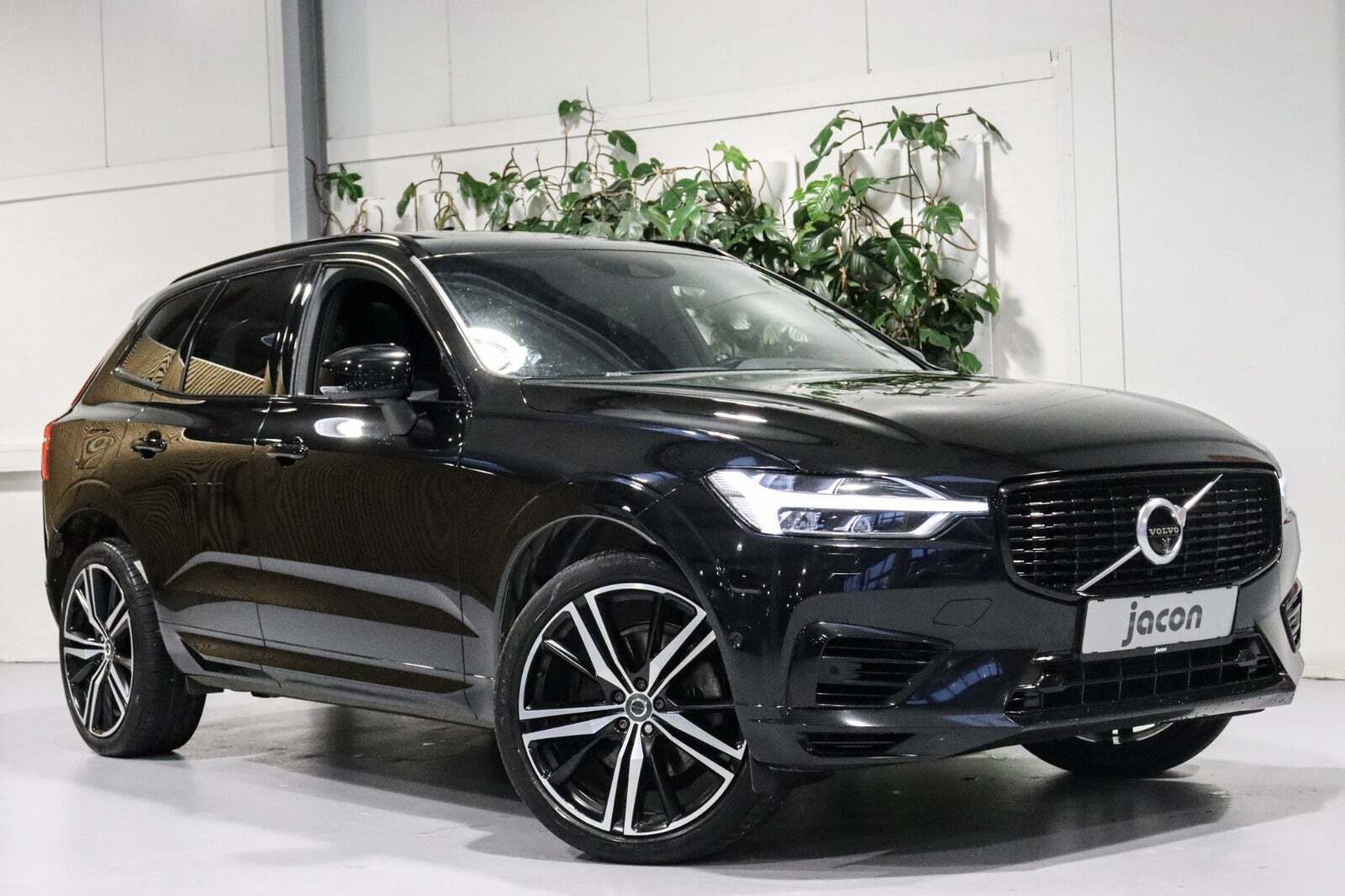 Volvo XC60 2,0 T8 ReCharge R-Design aut. AWD