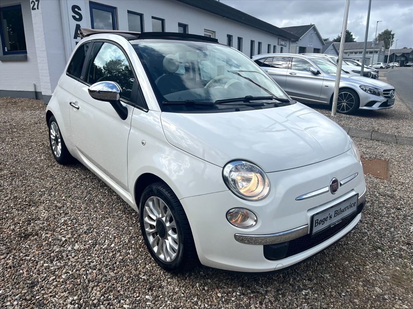 Hvid Fiat 500C fra 2014