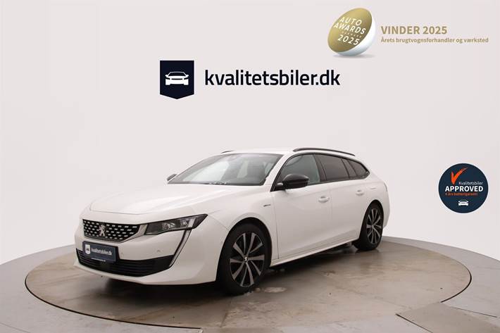 Hvid Peugeot 508 fra 2020 set udefra