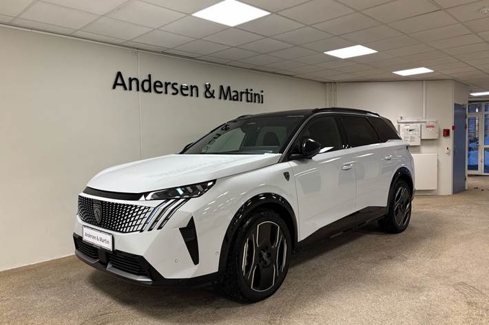 Hvid Peugeot e-5008 fra 2024