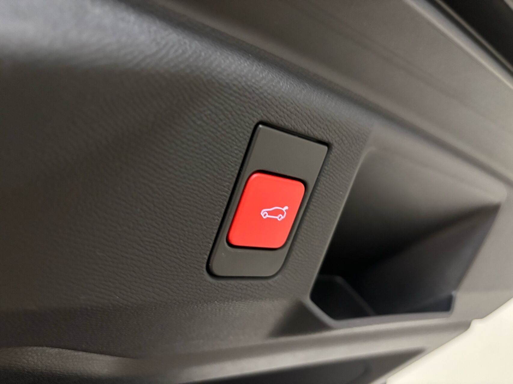 Peugeot e-5008 EL GT Pack 210HK 5d Aut.