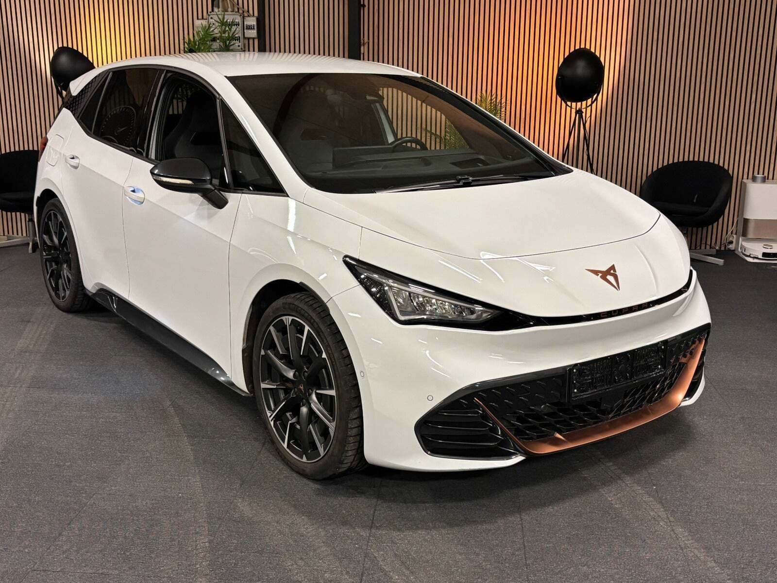 Cupra Born 77 e-Boost Dinamica