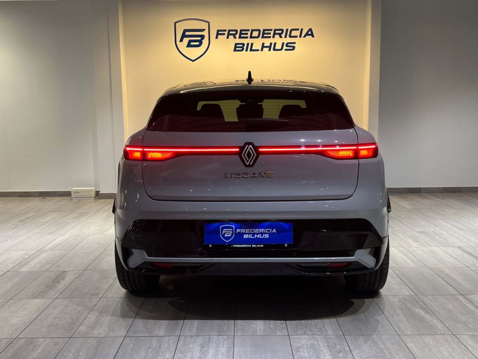 Renault Megane E-Tech 60 Iconic