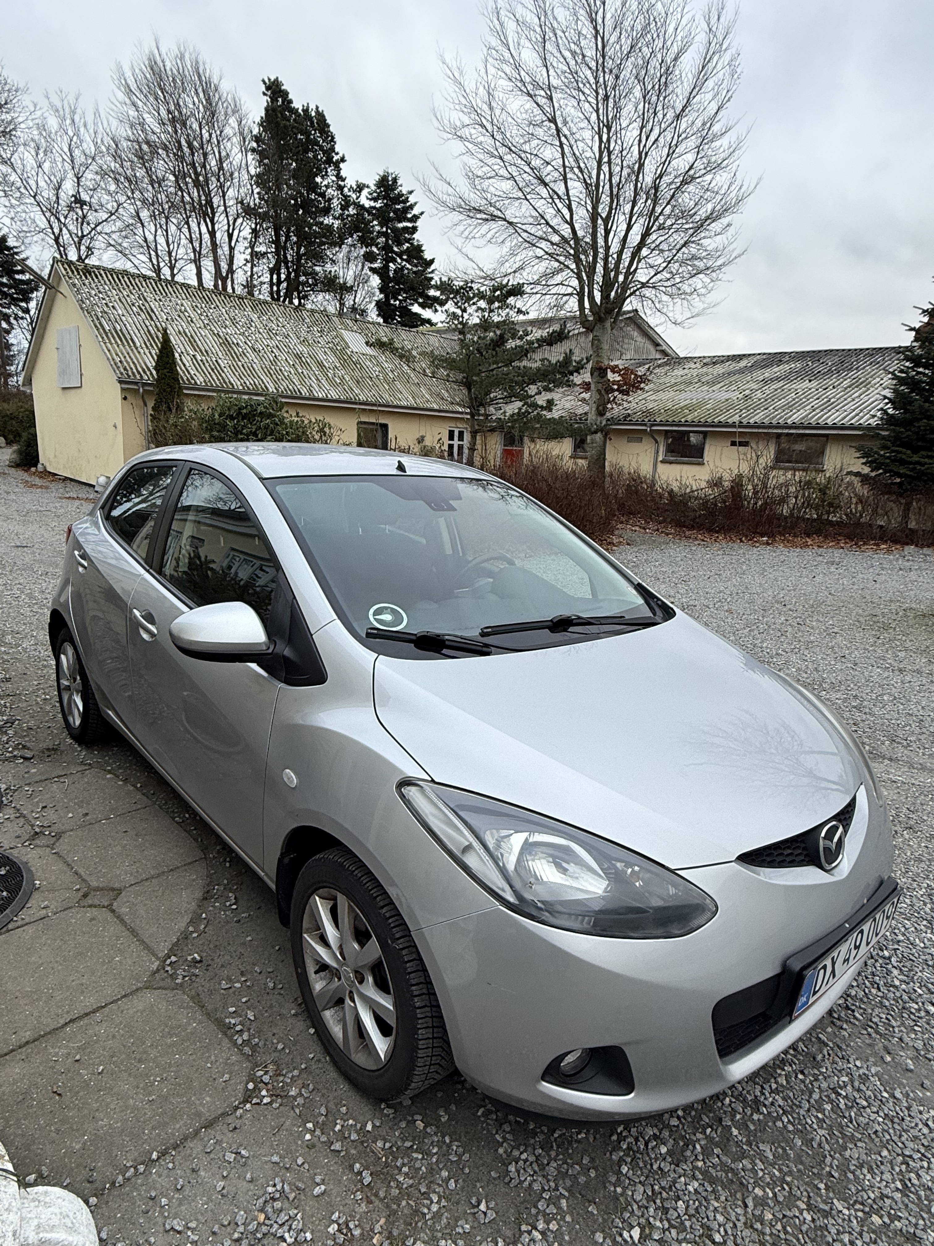 Mazda Mazda2 1,3 HATCHBACK STANDA