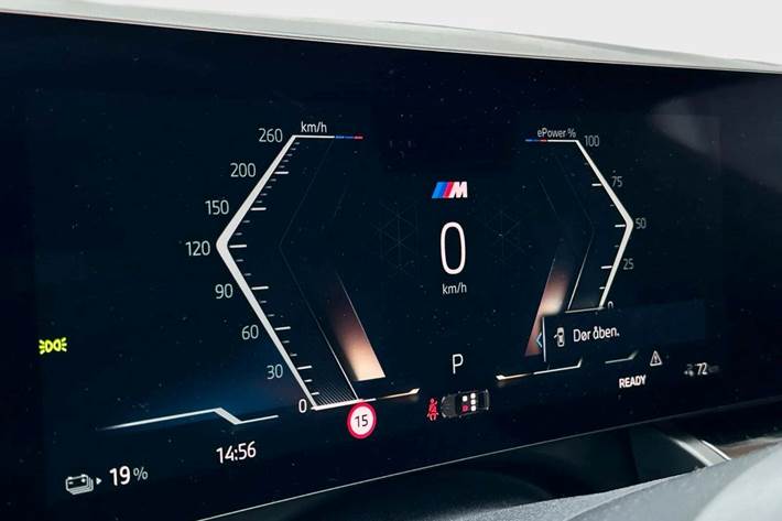 Grå BMW i5 fra 2025