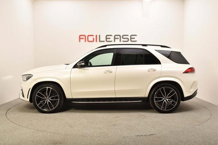 Hvid Mercedes GLE400 d fra 2019