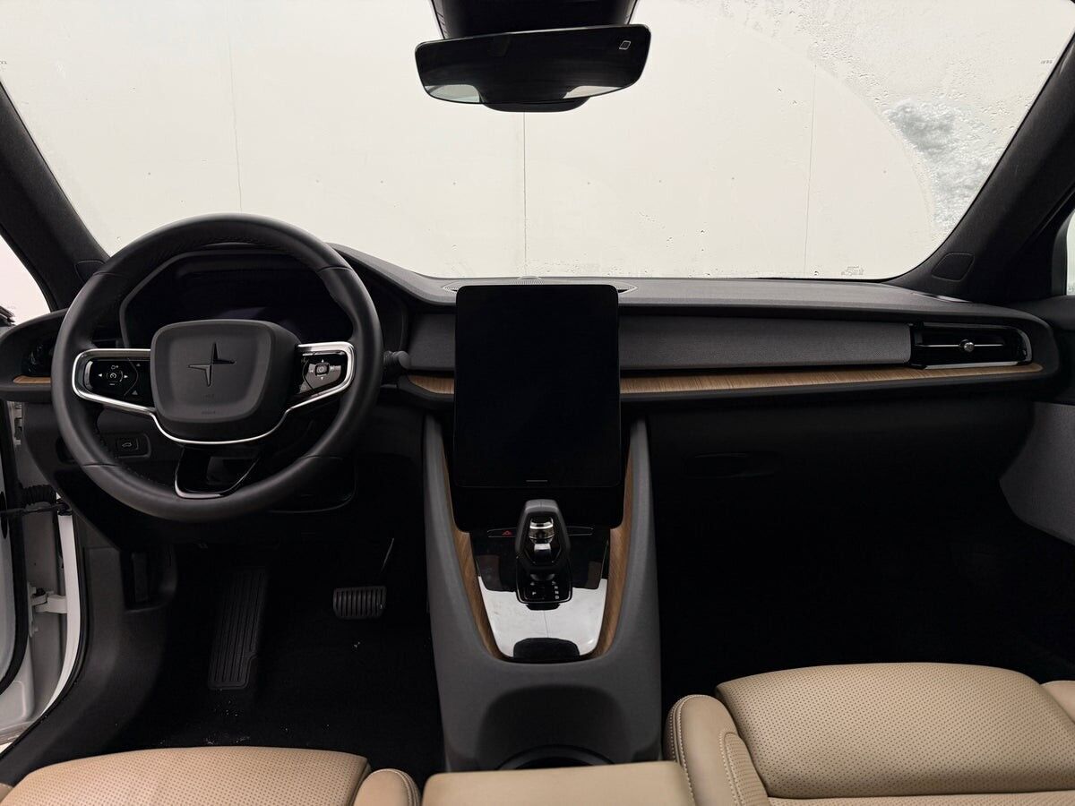 Hvid Polestar 2 fra 2023