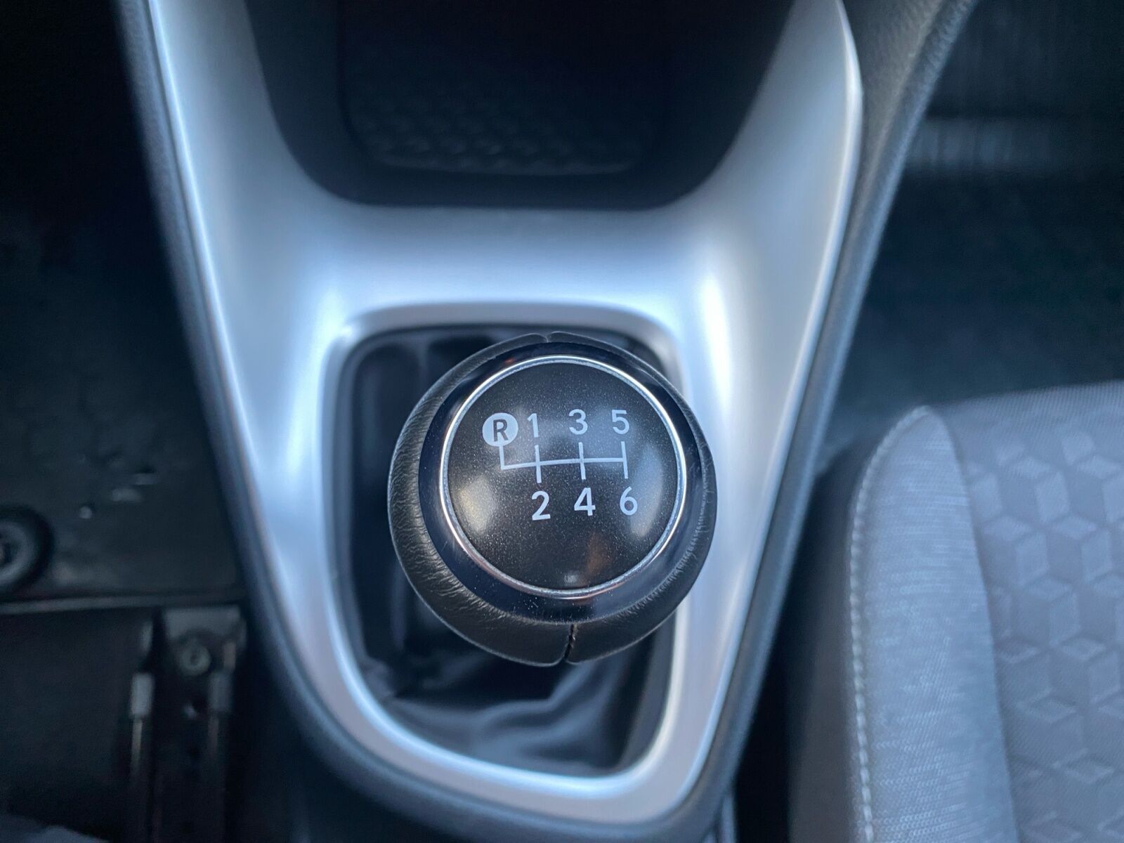 Hvid Toyota Yaris fra 2022