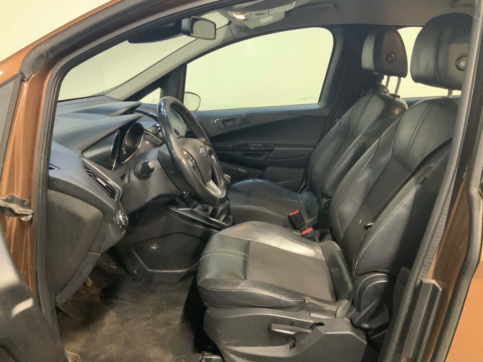 Ford B-MAX 1,6 TDCi 95 Titanium